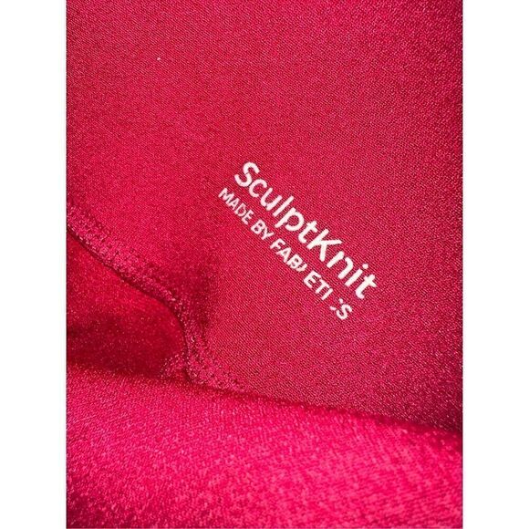 Beautiful BUNDLE OF TWO SCULPTKNIT by FABLETICS Women's Workout Compression Legg - Picture 9 of 10